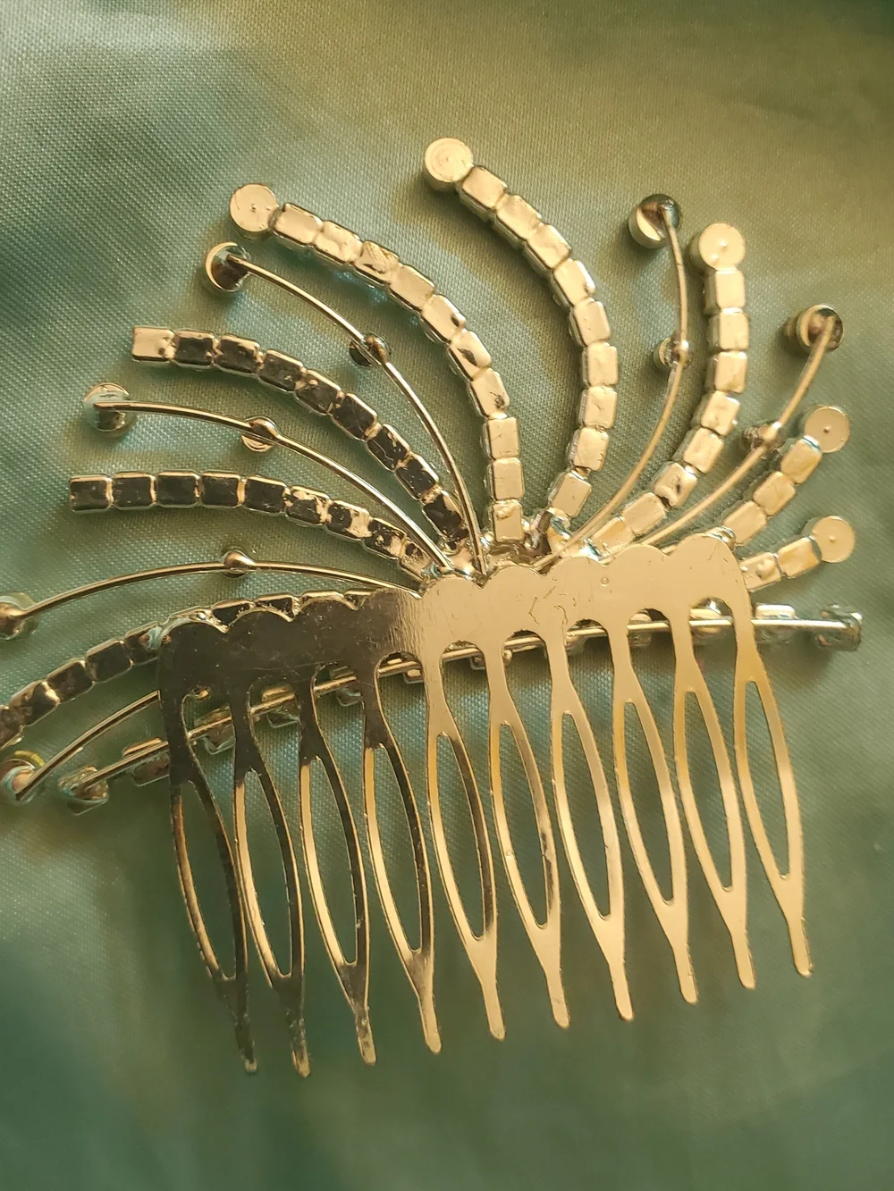 Crystal-Embellished Silver Hair Comb for Women